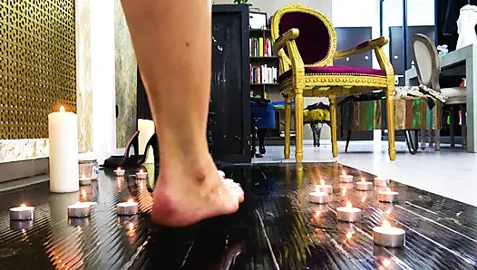 Aşırı edepsiz ayak aşağılaması