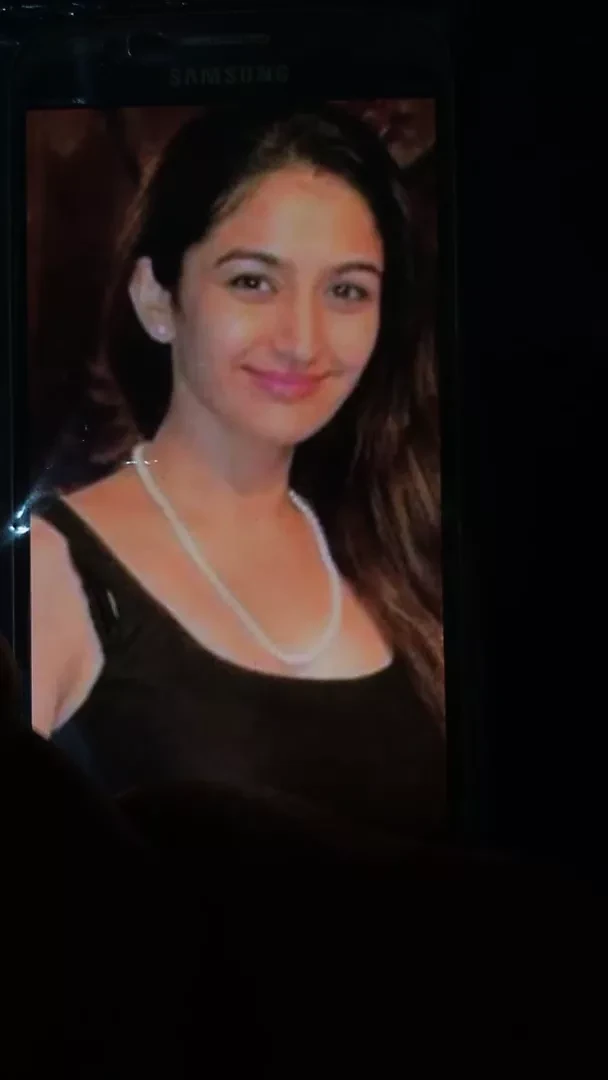 Neha mehta boşalmak haraç