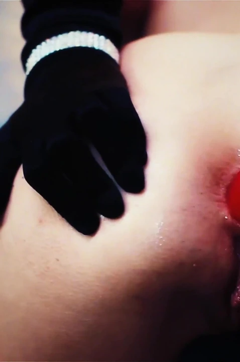 Bailee Carmen Rose ile lezbiyen seksi deniyor