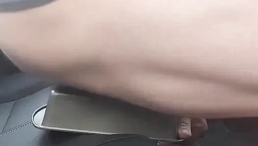 7 inçlik yarağıma biniyorum.