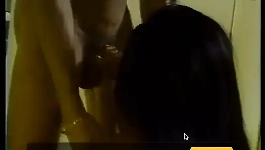 Zenci piliç götten yarak alıyor