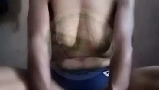 Sarkık göğüslü sıska png adım anne çıplak poz