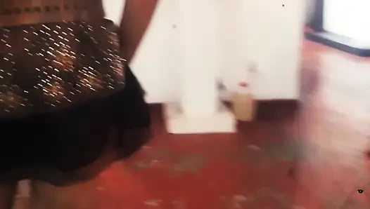 Üvey anne pencereden komşu çocuğu sikiyor