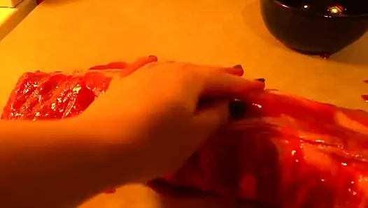 Seni et parçası gibi ovuyorum eyou benim dokunuşum gibi