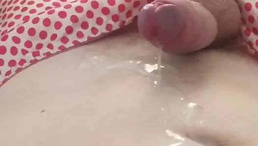 Eller serbest klitoris boşalması