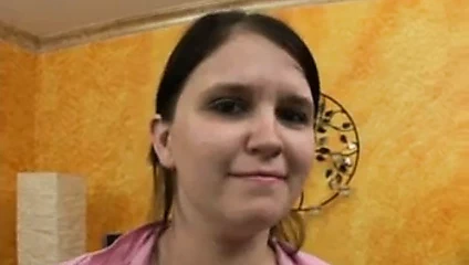 çok tatlı kalın beyaz kız