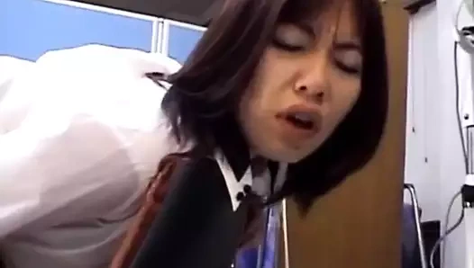 Chiharu okuna vibratör ile onu dallama sikikleri