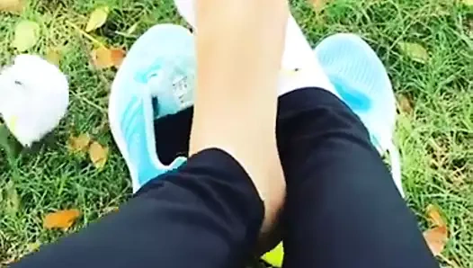 Bayanların ayakları 2