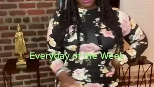 Seksi abanoz milf gösterme kapalı sulu göt içinde farklı giysiler