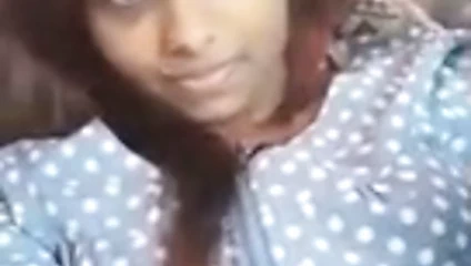 Seksi kız selfie çekiyor 39.mp4