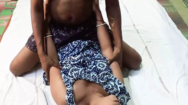 Gau ki bholi bahali 20 yıl yenge ko devar ne jabar deeast choda