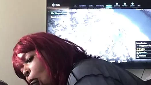 Oyuncu komşumu emiyor