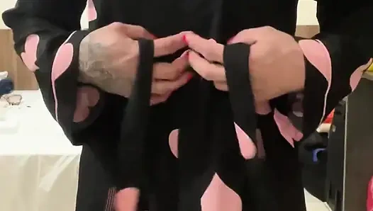 Kaslı nine, ama yine de sikilebilir