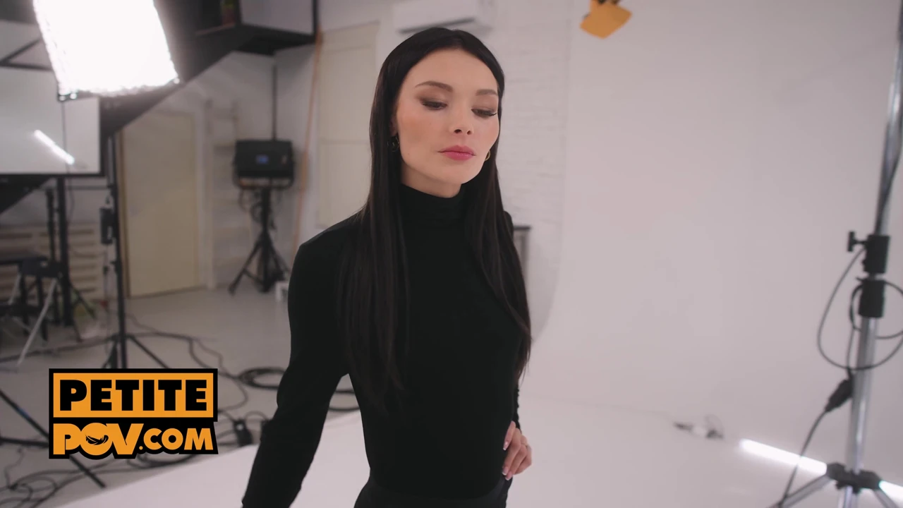 Screwing your poker faced Brit photographer April Rae