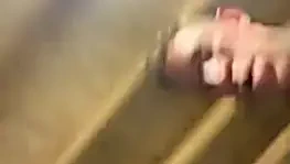 Tatted muscle stud jacks dışarı bir yük