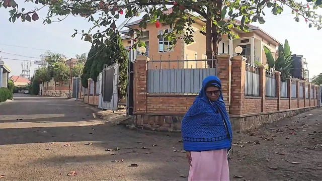 Amcığını iyice sikiyor sıkı amcığı var full hd