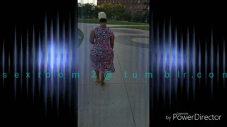 İri güzel kadın yürüyüş yolu