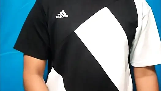 Alan Tokers odasında mastürbasyon yapıyor 2