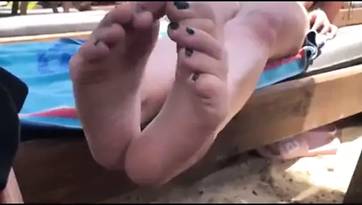 Maria seksi (39 numara) ayaklarını hareket ettiriyor, bölüm 8