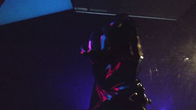 Lateks eldivenler asmr kısa lateks eldivenler takıyor yakın çekim