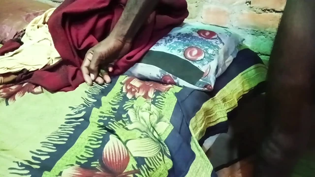 Beautiful bhabhi bed per leta kar chudai karke maja aa Gaya