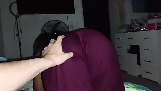 Büyük doğal memeli hamile esmerle lezzetli sikiş