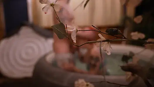 Röntgenci jakuzide sakso çekiyor