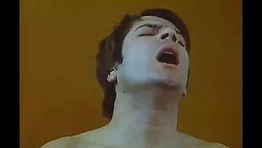 Mffmike: motel üçlü