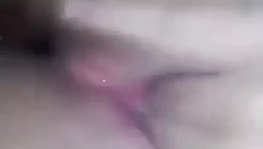 Jako napaljena mazi picku za mene