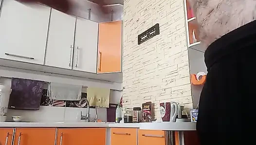 mamuśka BBW ssie mojego kutasa i dostaje kęs spermy