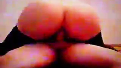 Amatör ev hanımı oyuncak ve sikme içinde göt ile yüz