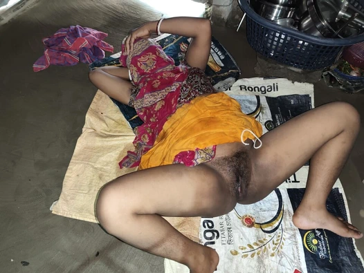 Seksi götlü yenge ve ben yeni video arkadaşımın tadını çıkarıyor