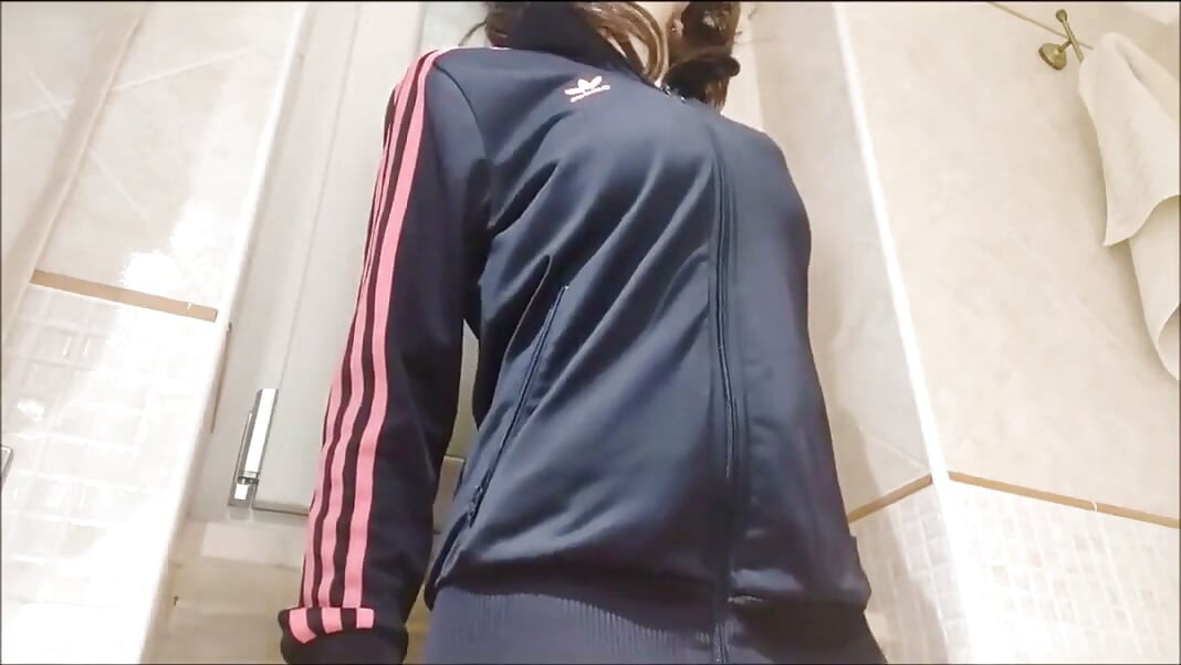 Üvey annen Chantal Channel ile seksi yoga osurma egzersizi