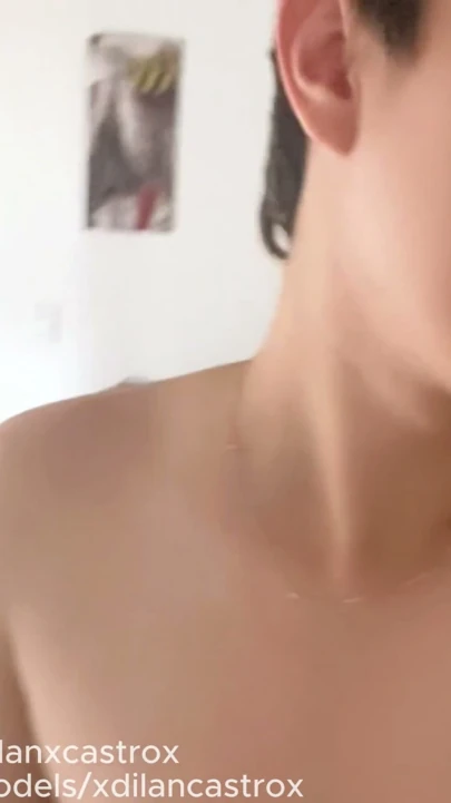 TÜYLÜ HETERO SIKIŞIYOR BAREBACK GÜZEL TWİNK’İN SICAK DELİĞİNE | Clip 2