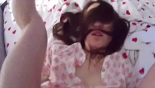 Gerçek.evli kadın kocasını arkadaşlarıyla aldatıyor