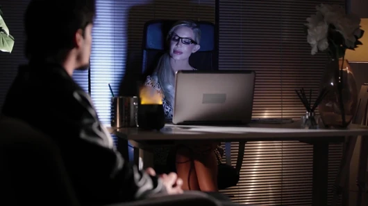 İş için güvenli değil! Bayan sally, joe di marco ve sam bourne sinfulxxx'te