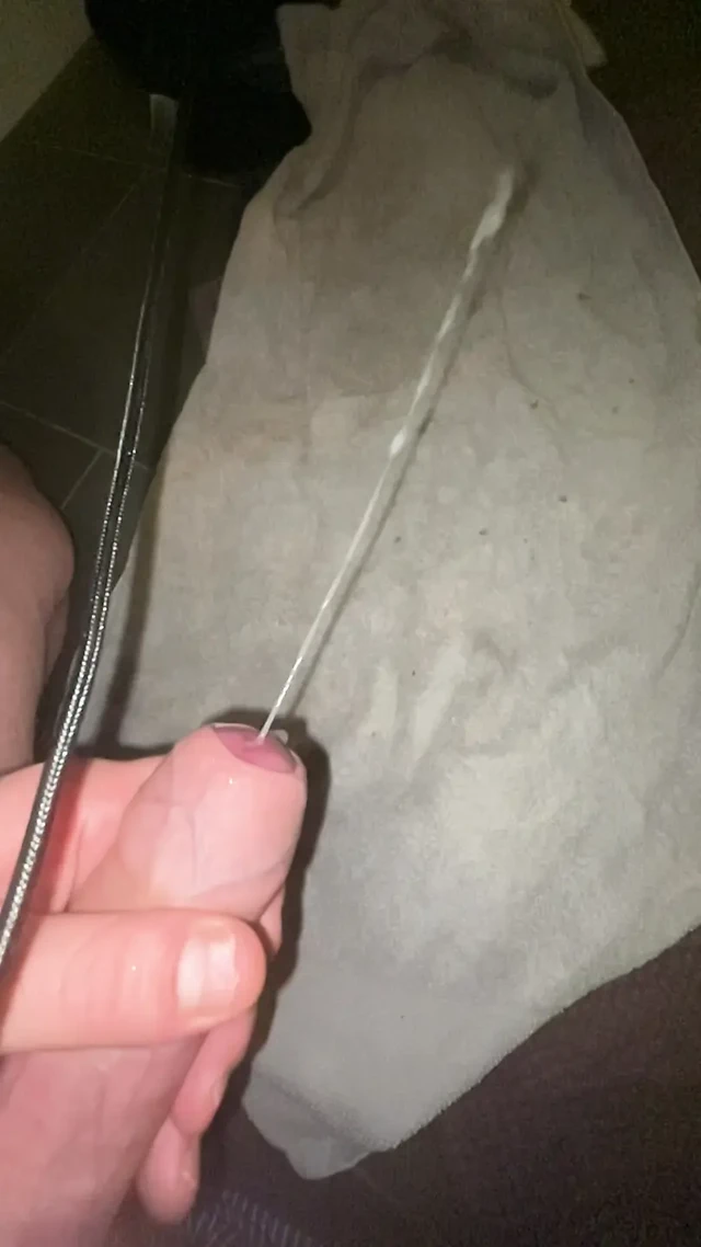 Cumshot in slow motion