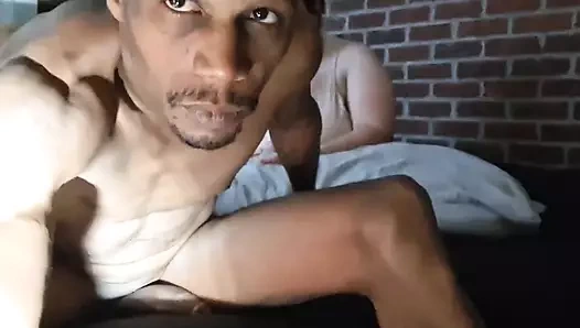 İri güzel pawg lynn iyi büyük götlü büyük zenci yarağıyla sikişiyor