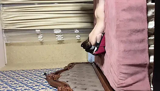 Allmylinks MIsssVikki'ye ne yaptığını tam olarak biliyormuş gibi hareket etti