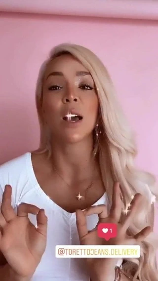 VP05 - Sheyla Rojas 1bhu