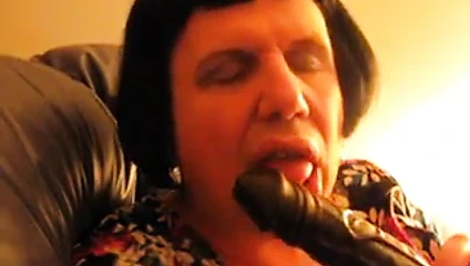 Korkak koca ve yapay penis