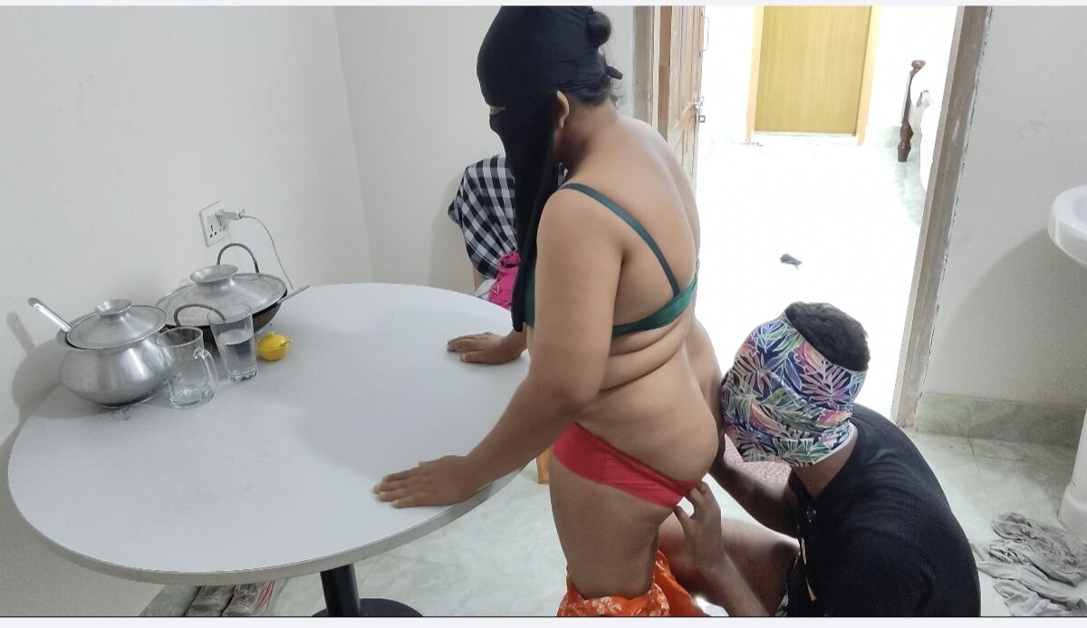 Desi chubby madam ji ki nakar ke saath rasleela bangla xxx