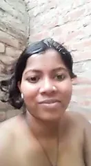 Desi bihari yenge banyo