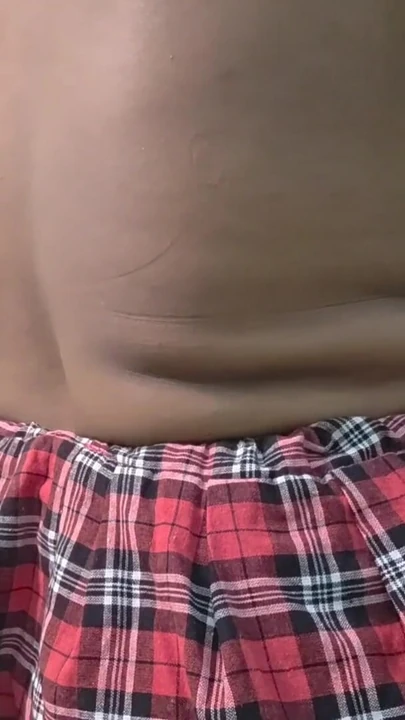 Hintli öğretmen ve öğrenci birlikte porno izlemek ve Hintçe seste sert seks yapmak için ekliyor | Klip 1