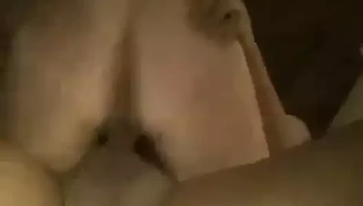 sıska karısı &amp; siyah horoz filme kocası tarafından