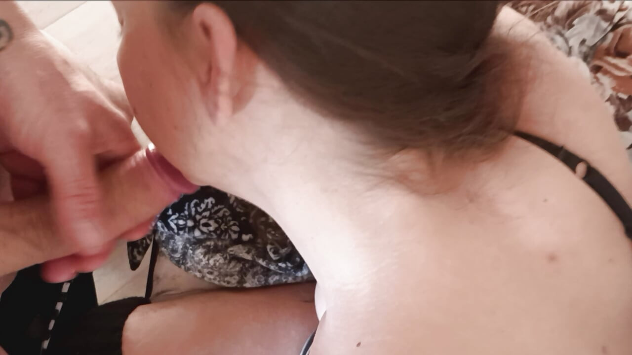 Ateşli hatunların yüzüne büyük sakso
