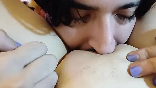 Gerçek inleyen bakış açısıyla yoğun oral seks gerçek amatör beni sallıyor