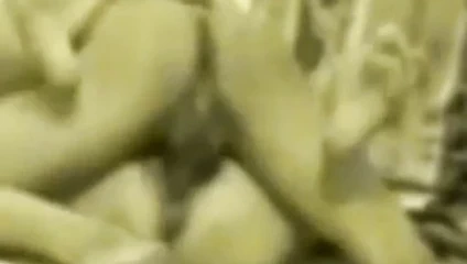 Eş cchudai sıcak video