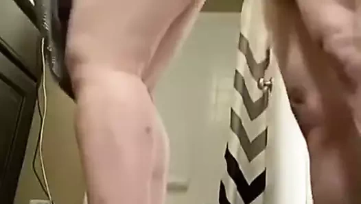 Sıcak sikme adım anne içinde duş