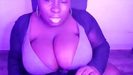 Stream benimle öpüşen her şeyden bahsediyor